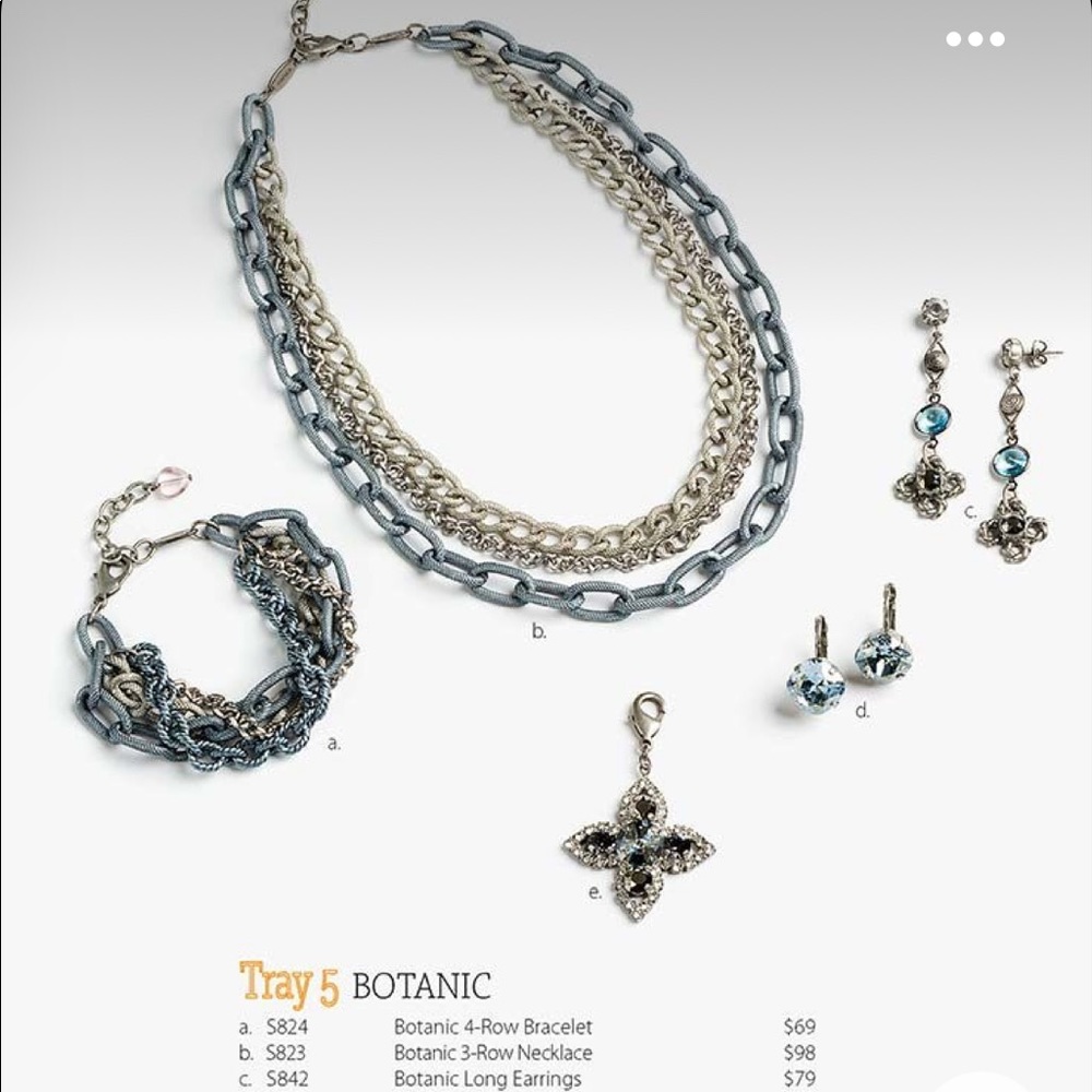 Like new Sabika botanic necklace and bracelet bundle